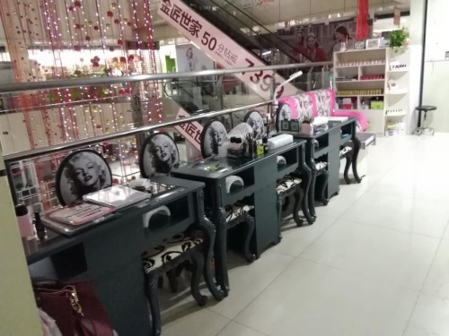 纖指圓夢想！保定東方技工學校創業者——李丹！  