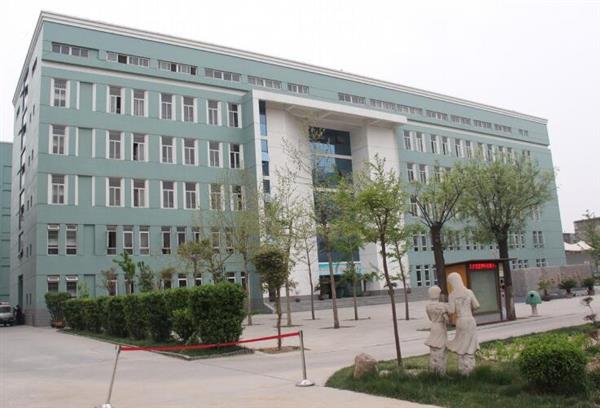 保定市女子職業中專學校是真的只收取女生嗎？