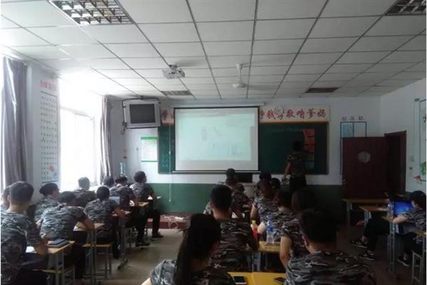 承德騰飛職業(yè)技術(shù)專(zhuān)修學(xué)院的一天——7月24日