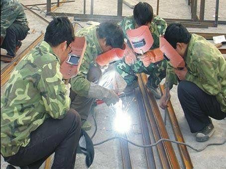 菏澤市東華職業培訓學校焊工專業學費貴嗎？   