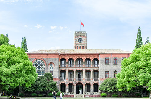 青島萊西市職業(yè)教育中心是學(xué)校嗎？有什么專業(yè)？
