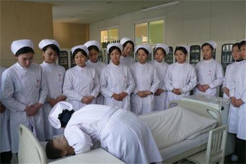 石家莊天使護士學校怎么報名？對學生有哪些優惠政策？