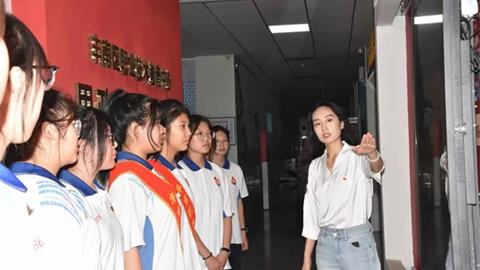 黨團同心傳薪火 青春接力擔使命 ——豐南區職教中心（豐南高級技工學校）開展黨員講團課活動獻禮建黨104周年